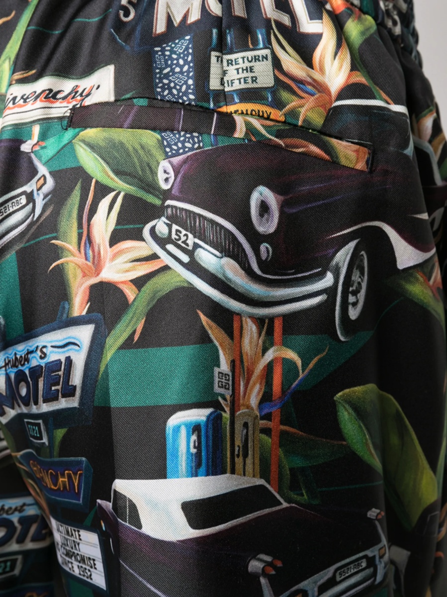Pantaloni scurti Givenchy negri din matase - Img 5