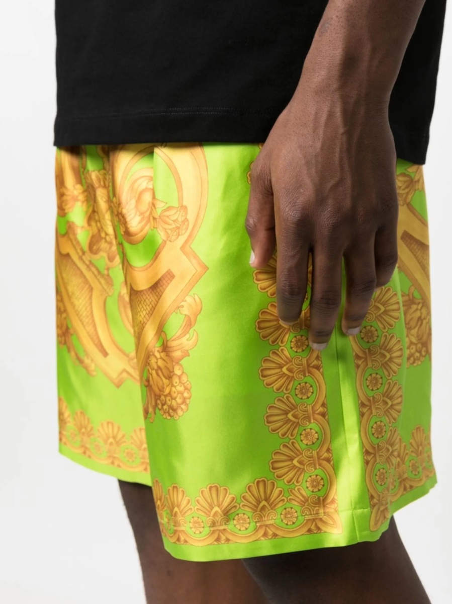 Pantaloni scurti Versace verzi din matase - Img 5