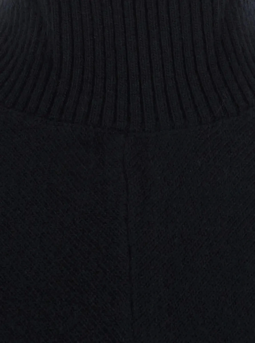 Rochii Knit mini dress with long sleeves and V-neck. Tech Fabric. Black. Women. - Img 3