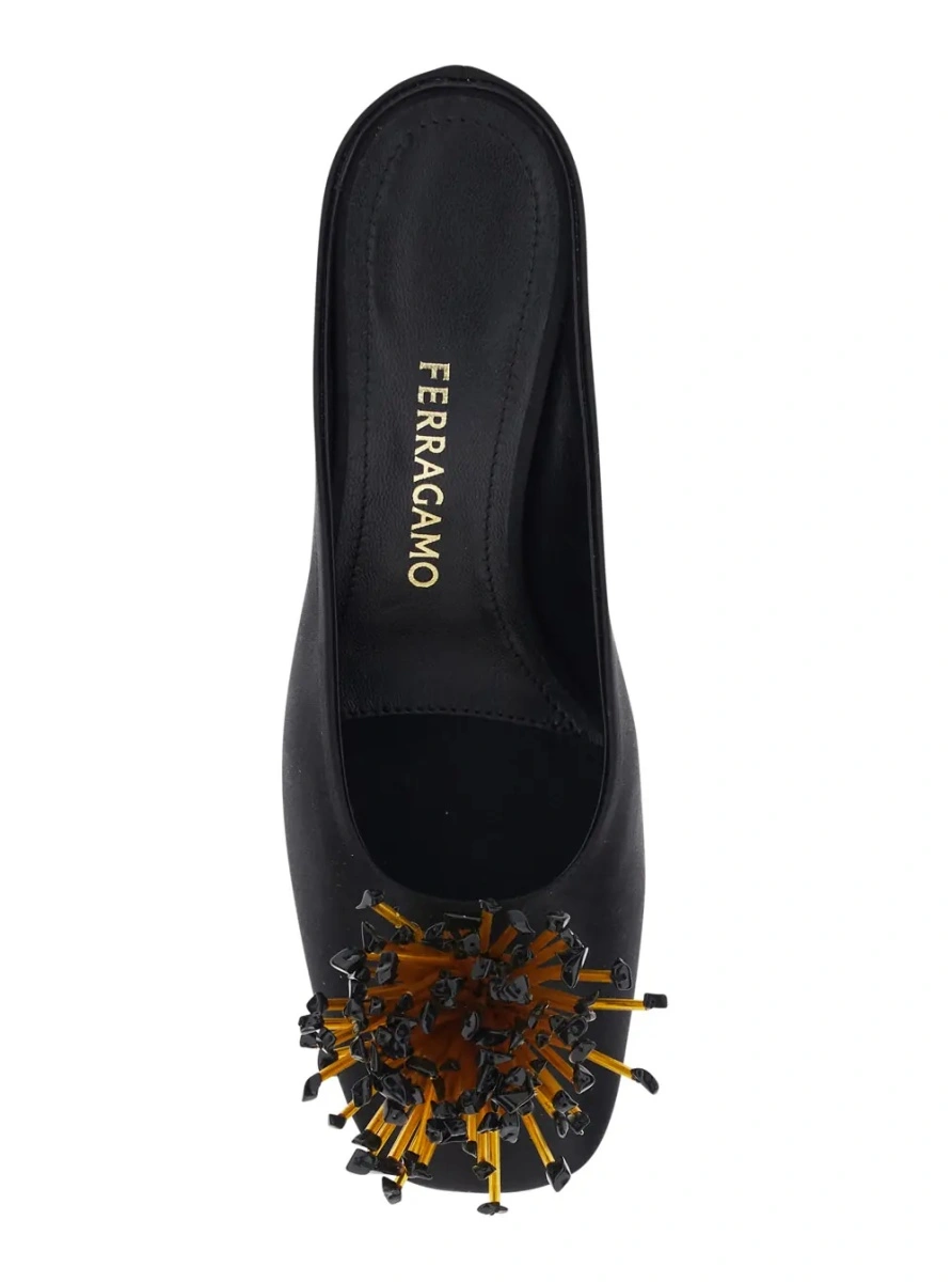 Sandale cu toc Ferragamo negre din textil - Img 3