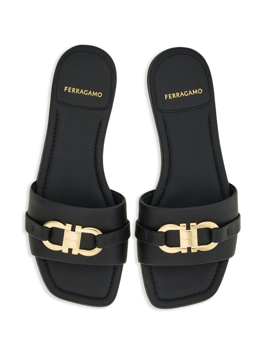 Slapi Ferragamo gancini negri din piele - Img 4