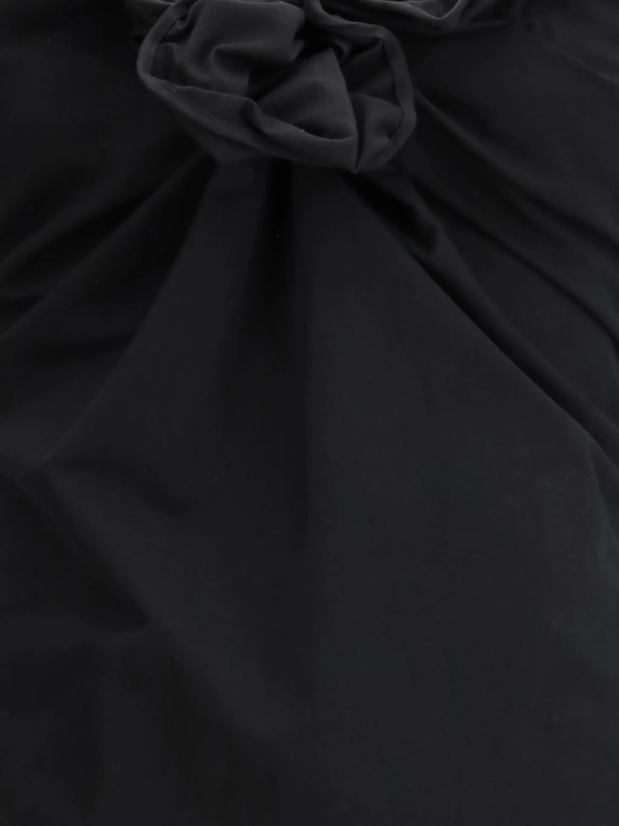Sleeveless Dress with a draped neckline - Img 3