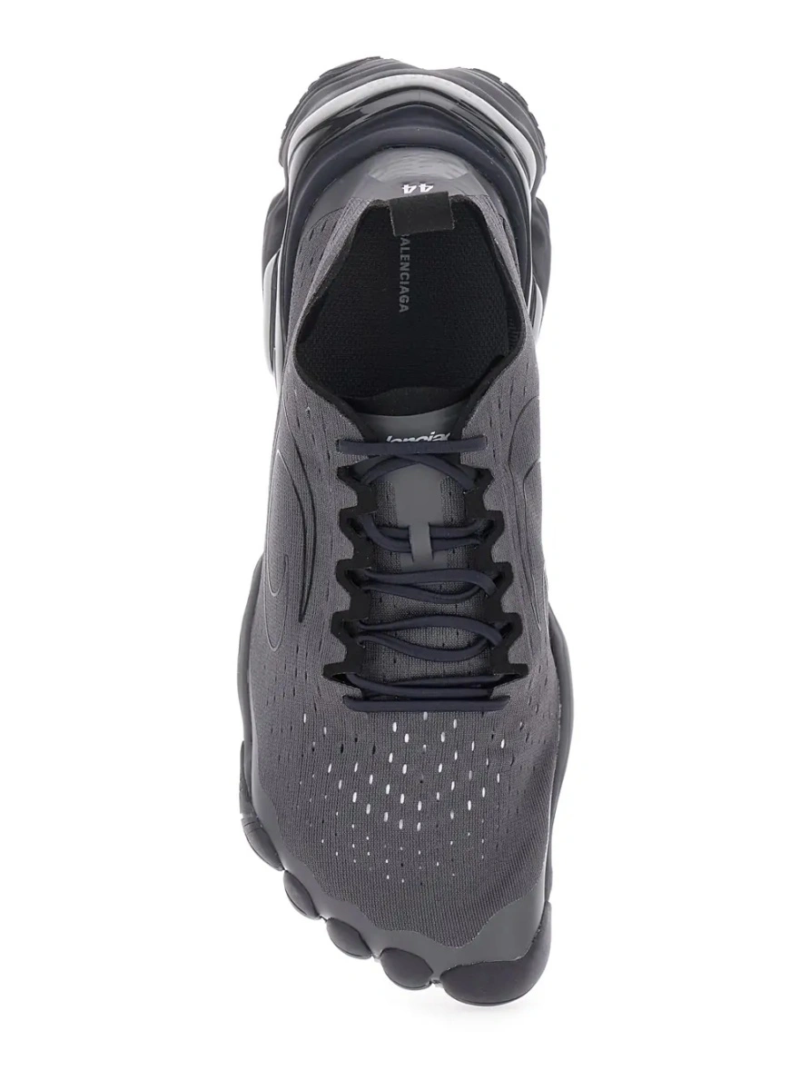 Sneakers Balenciaga negri din tesatura tehnica 'Anatomic Runner' - Img 4
