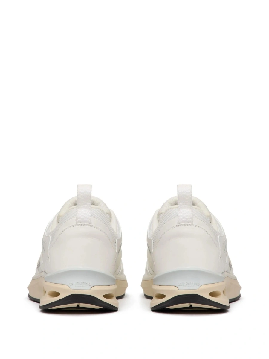 Sneakers Valentino Garavani albi din piele si plasa - Img 3
