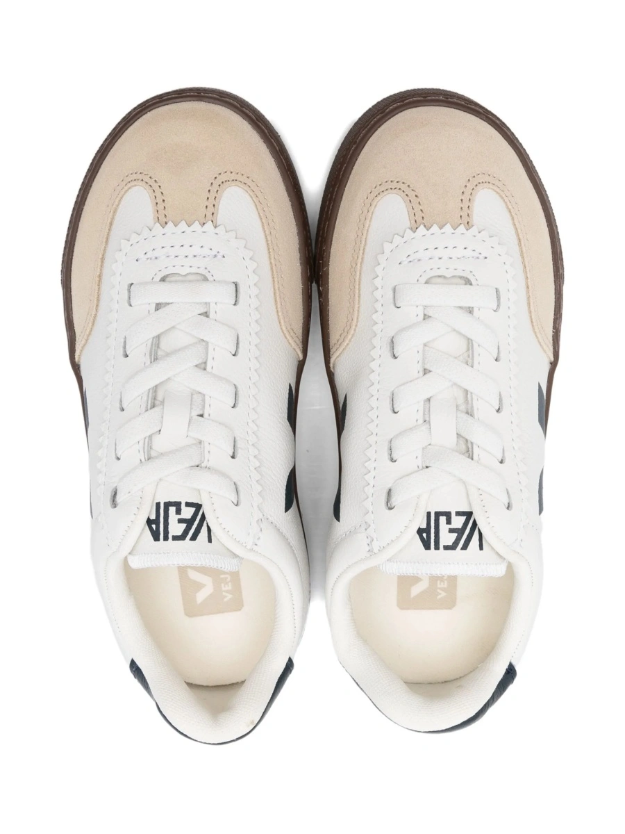 Sneakers VEJA albi din piele - Img 3