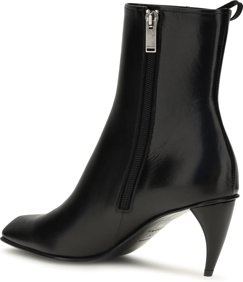 Bocanci Curved-heel Ankle Boots with side lacing - Img 3