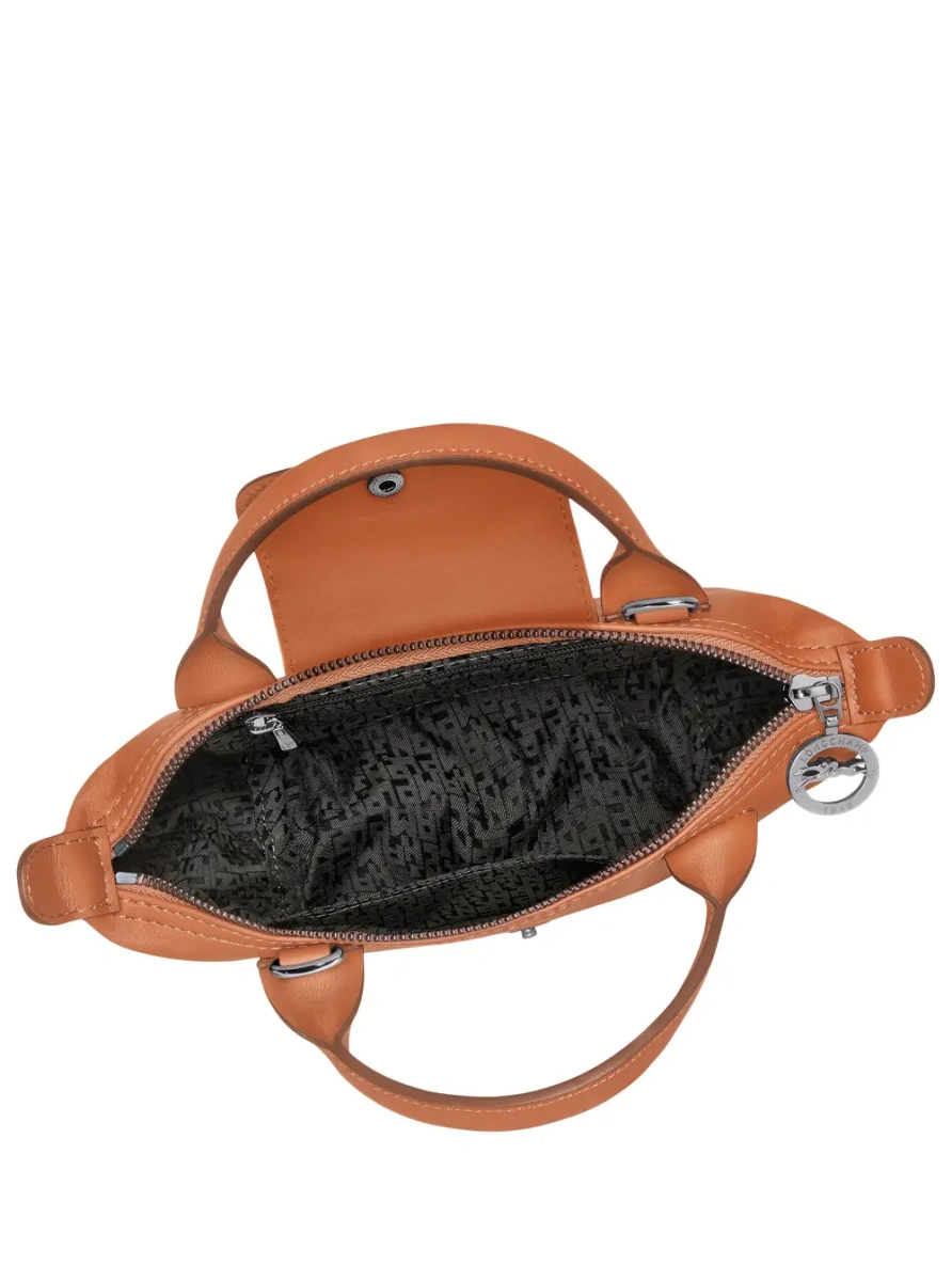 Geanta de mana Handbag 'Le Pliage Xtra' with Adjustable and Removable Shoulder Strap and Logo Embossed on the Front in Brown Leather for Women - Img 4