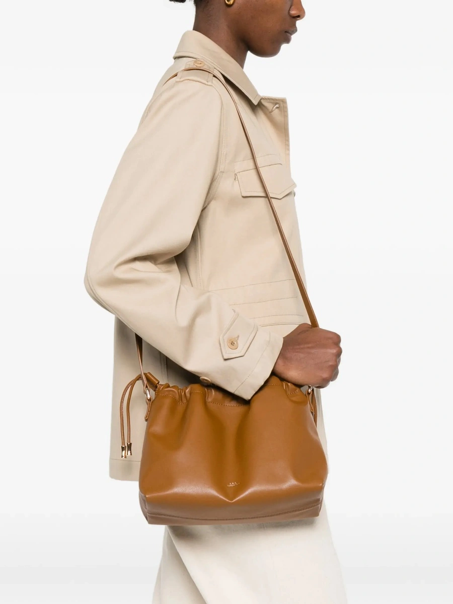 Geanta de umar A.P.C. maro din piele ecologica 'Ninon' - Img 4