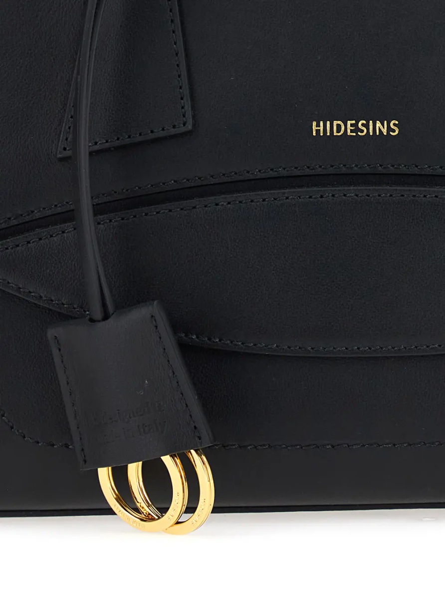 Geanta de umar Black Small Shoulder bag with Front Pocket and Logo lettering in Leather for Women - Img 3