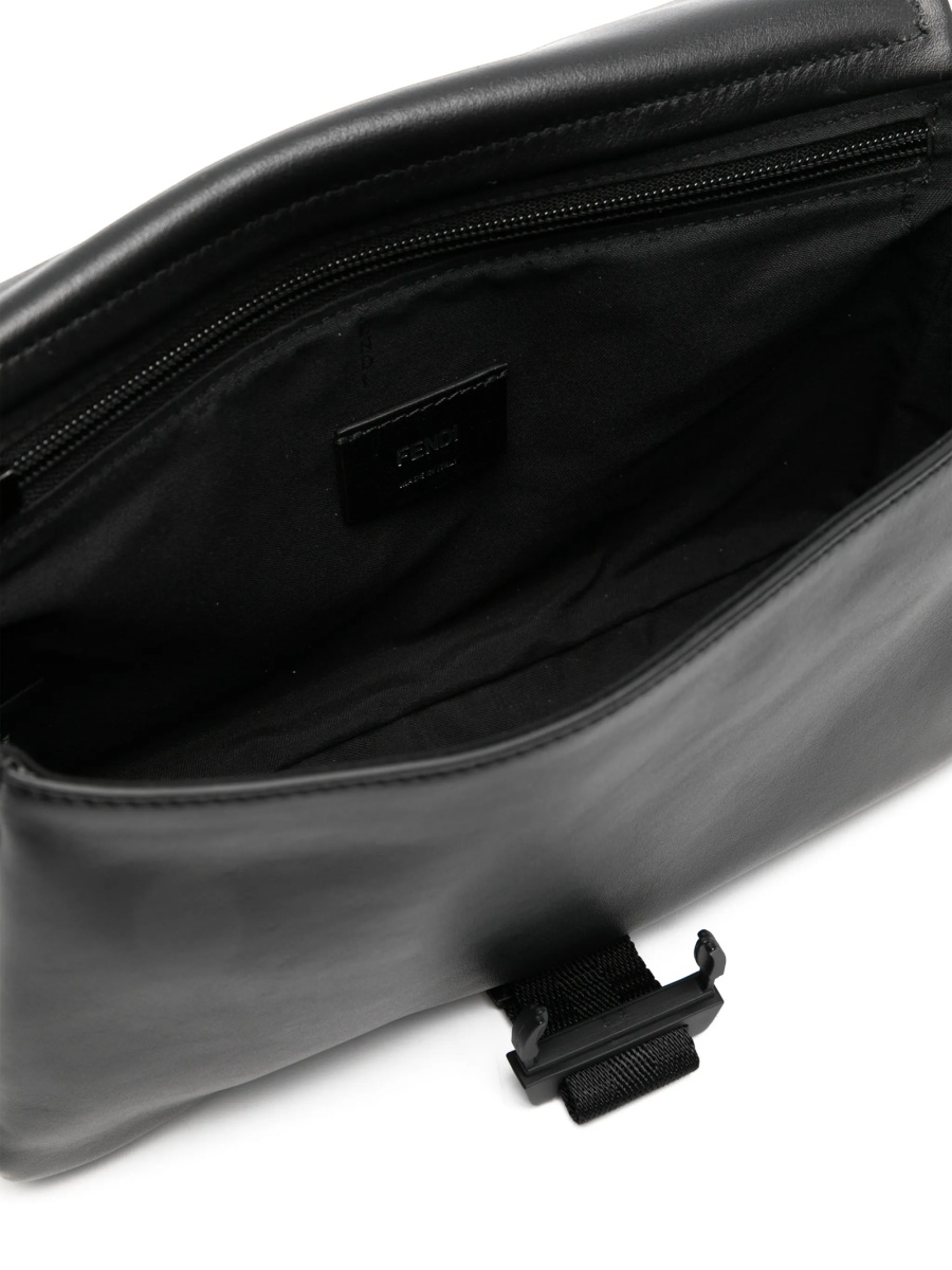 Geanta tip postas Fendi neagra din piele - Img 5