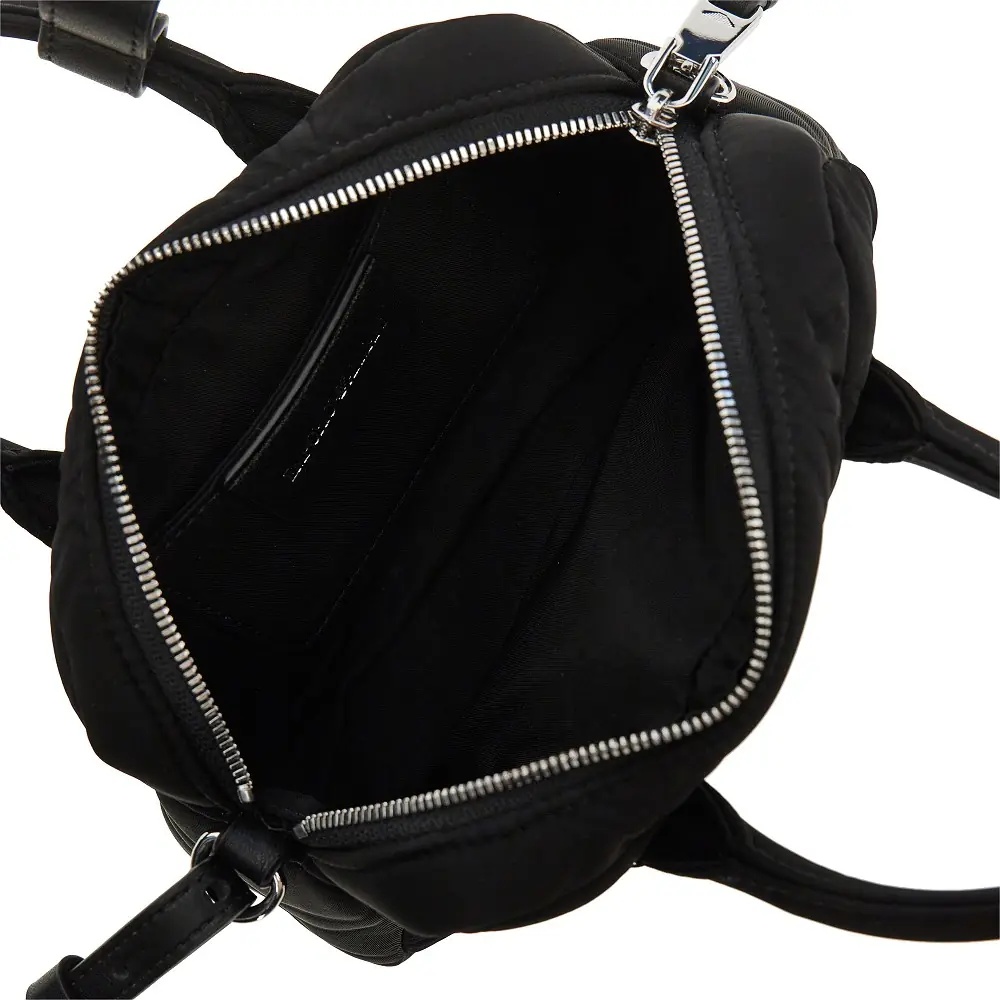 Genti Embossed nylon mini bowling bag - Img 3