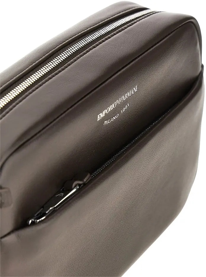 Genti Leather camera bag with logo - Img 4