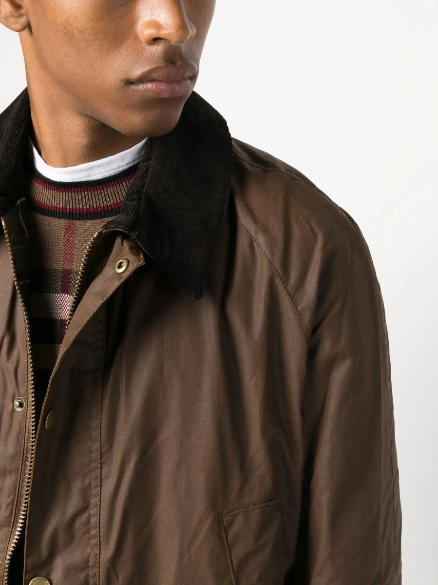 Jacheta 'Ashby' brown Jacket with classic collar and side pockets in waxed cotton for men - Img 8