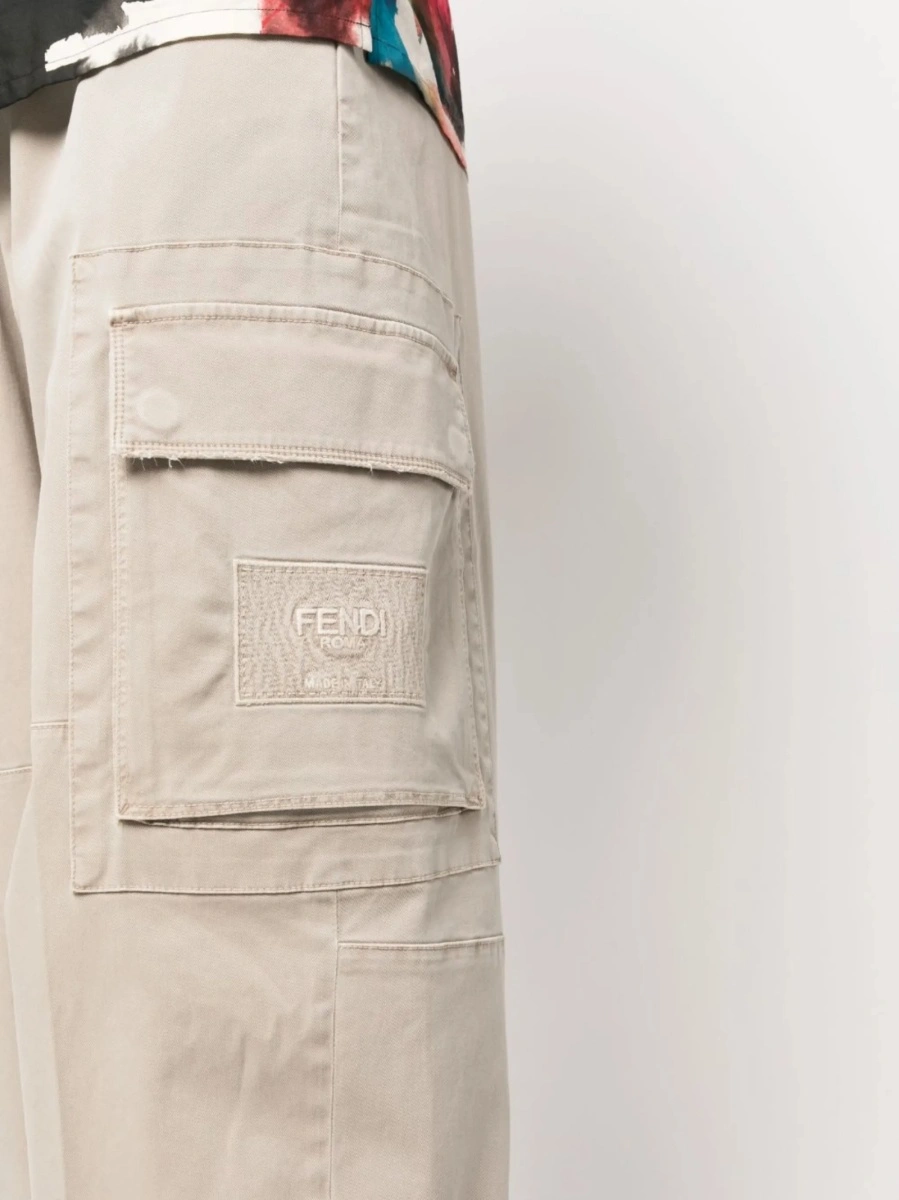 Pantaloni evazati Fendi neutri - Img 5