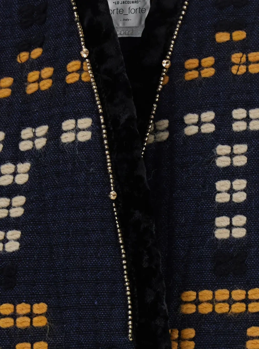 Sacou 'Samarcanda' Black Jacket with geometric embroidery with beads in blend cotton for women - Img 2