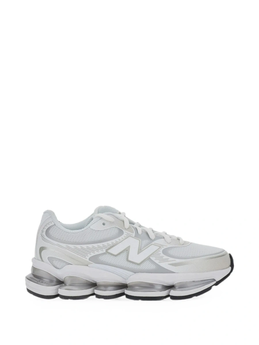 Sneakers New Balance albi din piele si material textil '2000' - Img 8