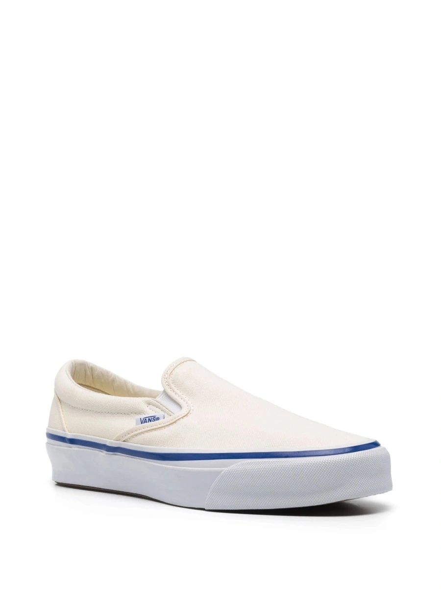 Sneakers Vans albi din material textil - Img 2