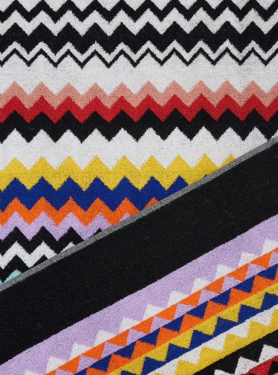 Accesorii multicolor Beach towel with all-over zigzag motif in cotton home - Img 3
