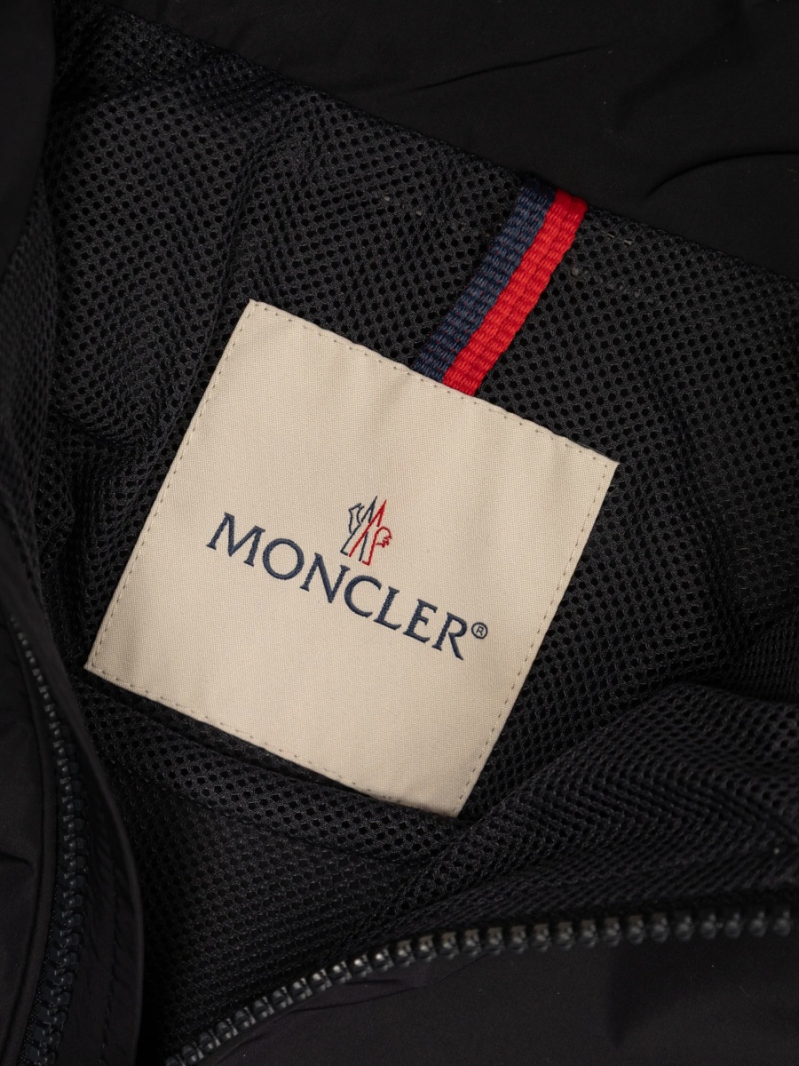Bomber jacket Moncler neagra din polyester - Img 4