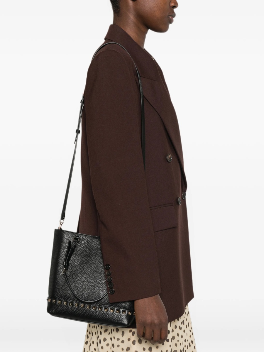 Geanta de mana Valentino Garavani Rockstud neagra din piele - Img 2