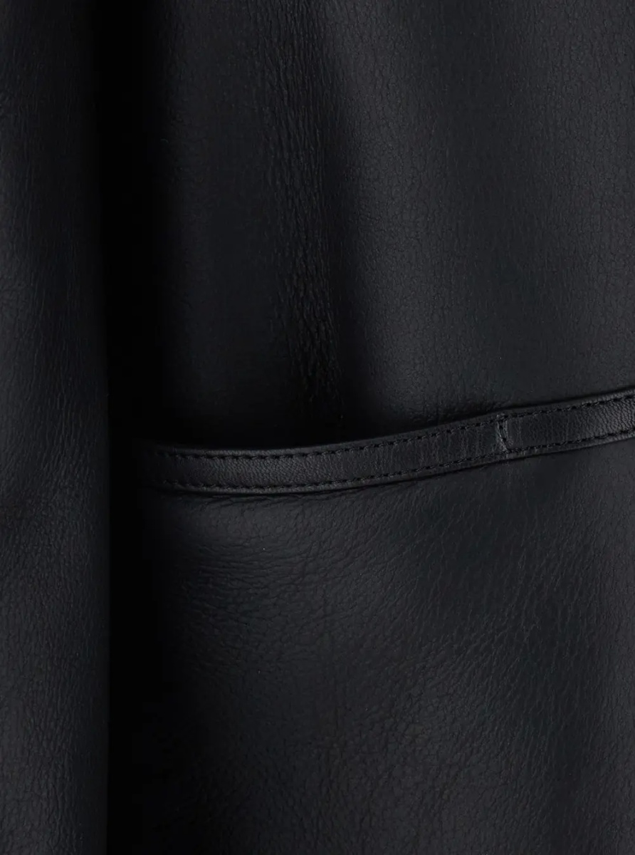 Palton TOTÊME Black Coat with removable fur collar and button closure on the front in leather for women - Img 3