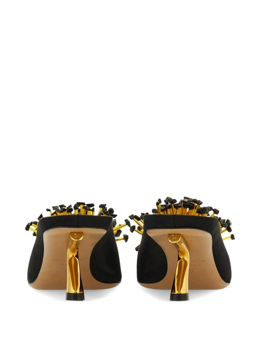 Sandale cu toc Ferragamo negre din textil - Img 5