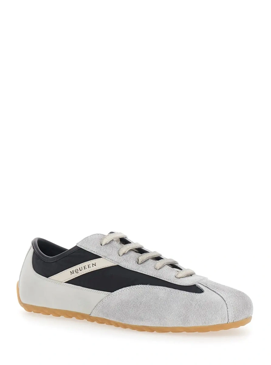 Sneakers Alexander McQueen gri din piele intoarsa - Img 2