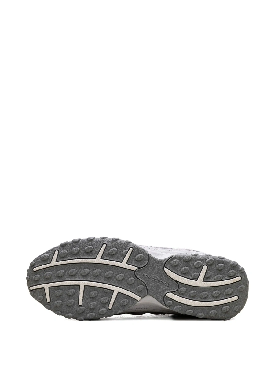 Sneakers New Balance gri din piele intoarsa - Img 3