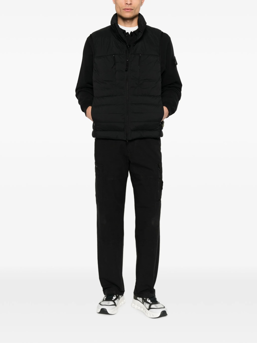 Vesta Stone Island neagra din poliamida si spandex/elastan - Img 2