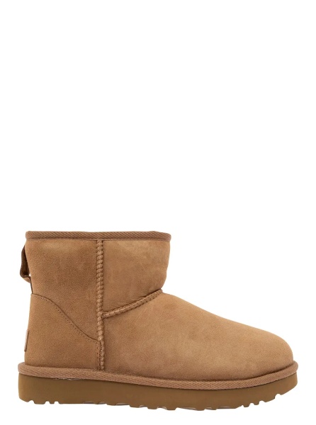 Botine Boots 'Classic Mini' with Logo Patch on the Back in Beige Suede for Women