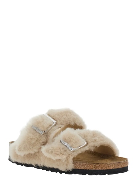 Sandale 'Arizona' White Sandals with Fur Inserts and Leather Buckle Closure in Leather for Women