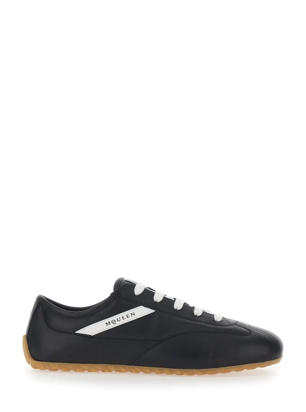 Sneakers Black Sneakers with Contrasting details and Logo lettering on the side in leather for men
