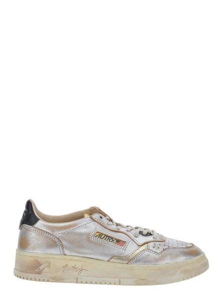 Sneakers Metallic Sneaker with Logo Patch on the Tongue and Vintage Effect in Leather for Women