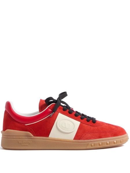 Sneakers Valentino Garavani Rockstud rosii din piele intoarsa