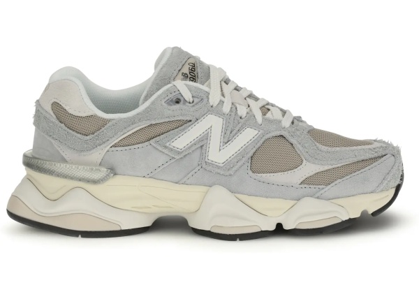 9060 Sneakers