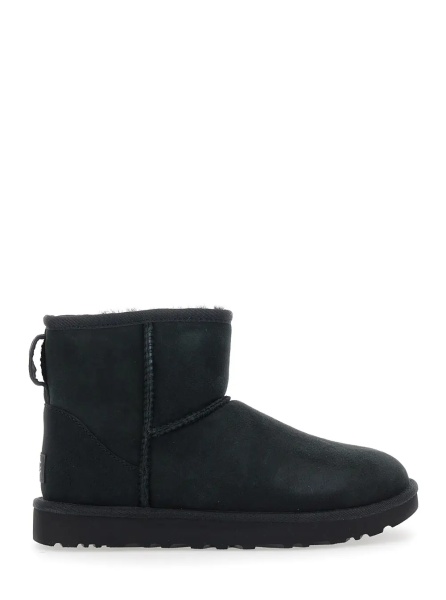 Botine Boots 'Classic Mini' with Logo Patch on the Back in Black Suede for Women