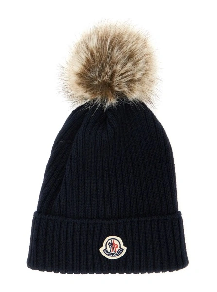 Caciula Blue beanie with Pompon and logo patch on the front in wool Girl