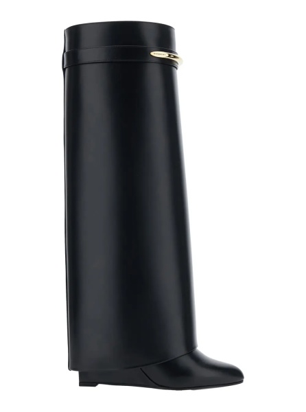 Cizme High Wedge Heeled 'Shark' Pointed Boots with Logo Plate on the Front in Black Leather for Women