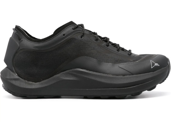 Sella Sneakers