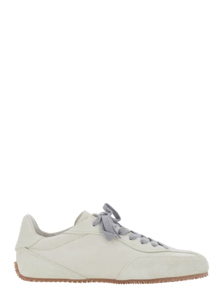 Sneakers 'Daze' White Low Top Sneakers with Contrasting Laces and Logo Patch on the Tongue in Leather for Men
