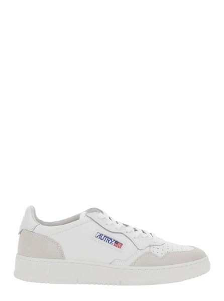 Sneakers 'Medalist' White Sneaker Low Top with Logo Patch on Tongue and Side in Leather Women