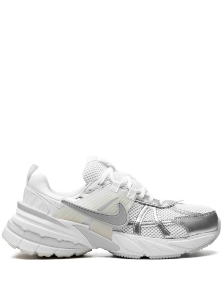 Sneakers Nike albi din material textil