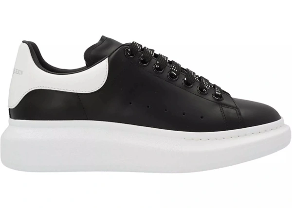 Sneakers 'Oversize sole’ sneakers*