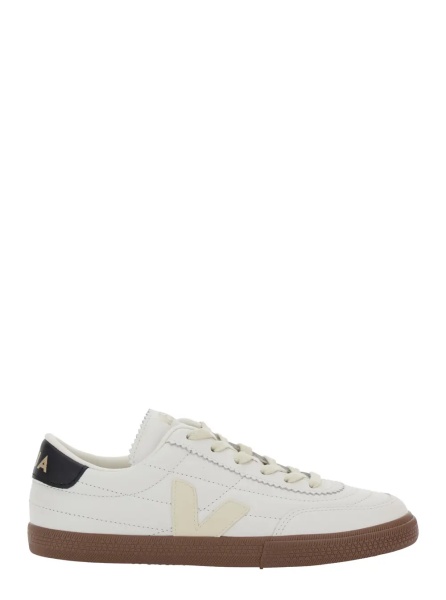 Sneakers 'Panenka' White Low Top Sneakers with Logo Patch on the Side and Contrasting Heel with Logo Lettering in Leather Unisex