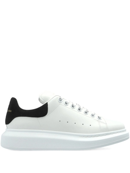 Sneakers & Slip-On