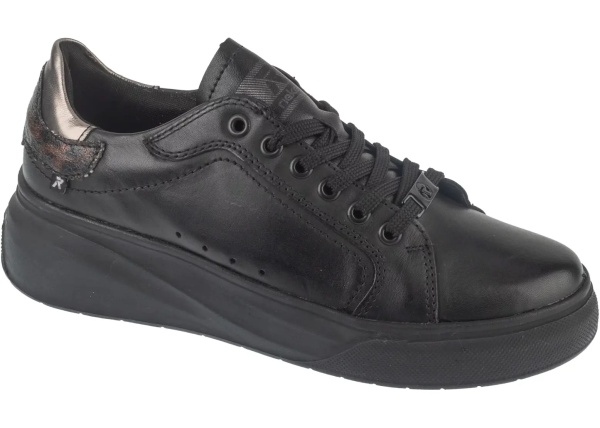 Sneakers Sneakers