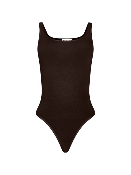 Vesta Wolford maro