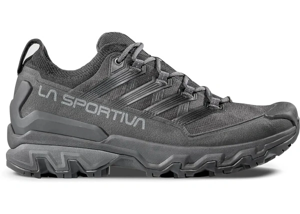 Incaltaminte trekking La Sportiva neagra