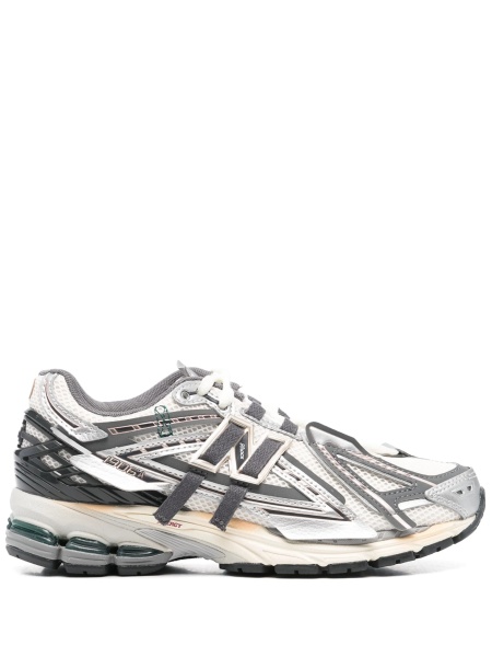 Sneakers New Balance argintii din material textil si piele