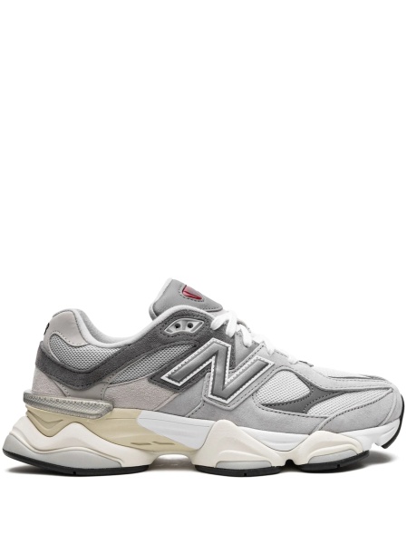Sneakers New Balance gri din plasa si piele intoarsa